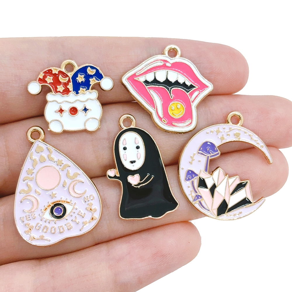 4pcs การ์ตูนโอ้อวด Circus สัตว์จี้เคลือบ Faceless man Charms เด็กนักเรียนของขวัญเครื่องประดับทําอุปกรณ์เสริม