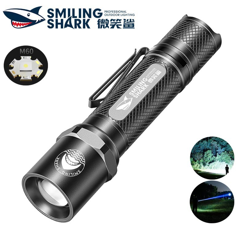 SmilingShark SD7001 ไฟฉาย led M60 6000lm ปุ่มเดียวหาง คบเพลิง ซุปเปอร์ไบรท์ ซูมได้ 3โหมด Type-C ชาร์จใหม่ได้ พร้อมคลิป กันน้ำสำหรับงานเดินป่าตั้งแคมป์