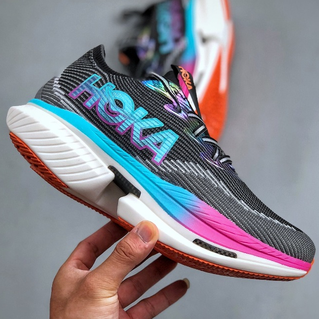 HOKA ONE ONE Cielo X1 รองเท้ากีฬาสําหรับผู้ชายและผู้หญิง HOKA Cielo X1 รองเท้าวิ่ง 1147910-BCQ