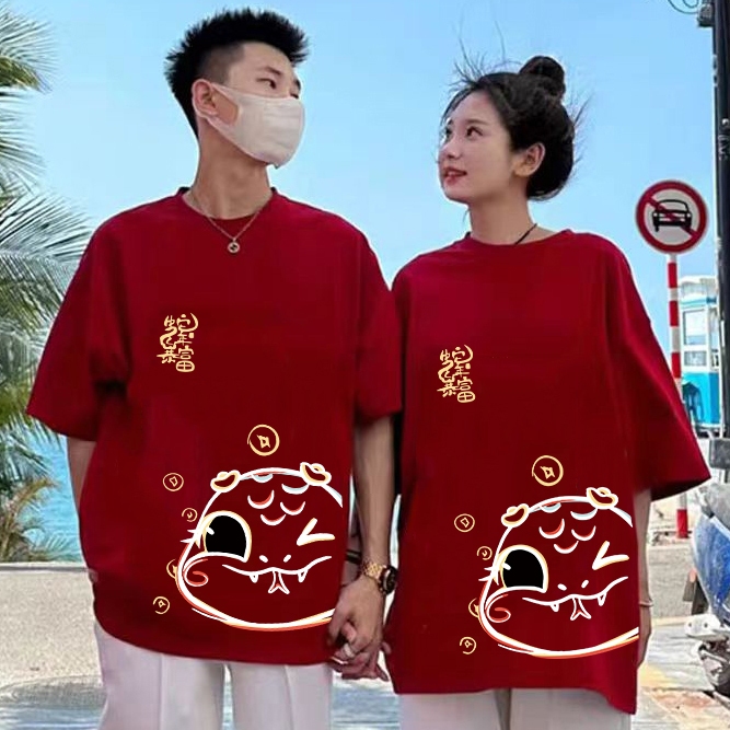 S-8XL 2026 CNY New Year street graffiti งูพิมพ์รอบคอแขนสั้นเสื้อยืดสําหรับผู้ชายและผู้หญิงแนวโน้ม plus หลวมสบายๆห้าไตรมาสกีฬา top