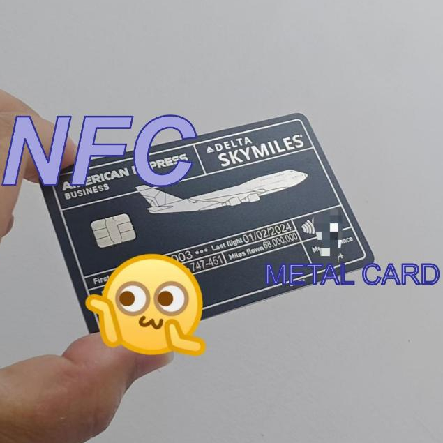 การเหนี่ยวนํา NFC ของสะสมที่กําหนดเองของที่ระลึกการ์ดโลหะ AMEX-Skymiles การ์ดโลหะขนส่งอเมริกันสํารอง