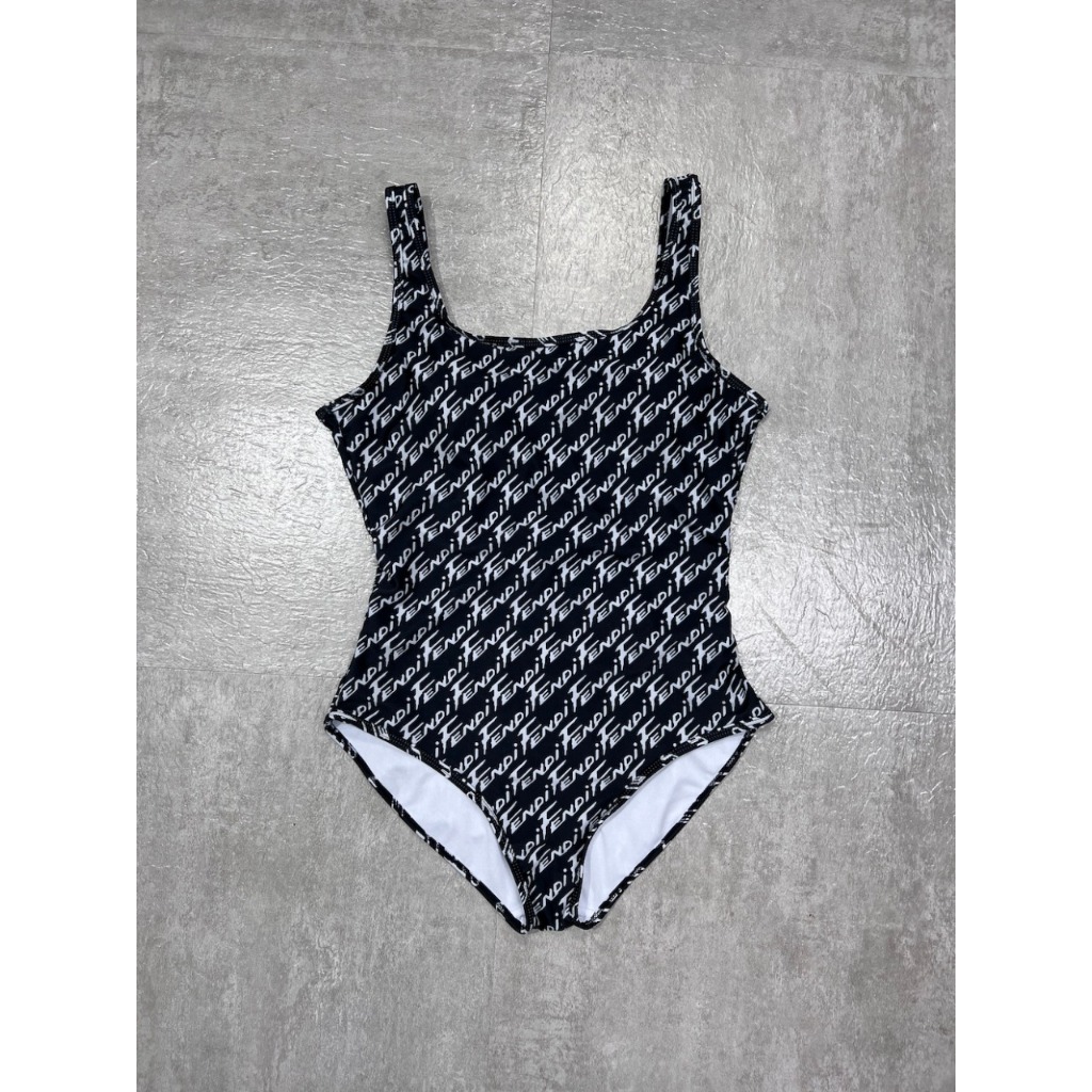LOVE Bikini / ชุดว่ายน้ําสําหรับผู้หญิง / ชิ้นเดียว / บิกินี่ F แบบกําหนดเองระดับไฮเอนด์ / F88