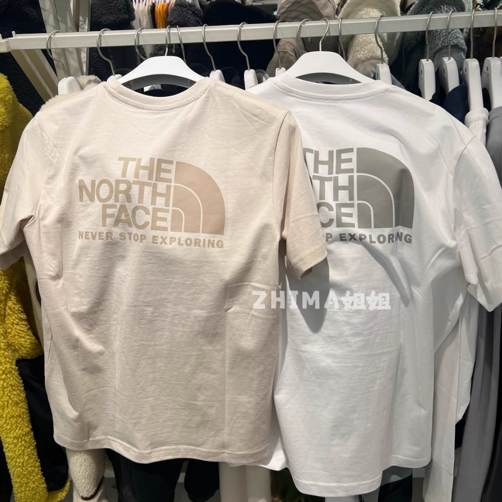 The NORTH FACE New Back Letter เสื้อยืดคอกลมสบายลําลองแขนสั้น NT7UN06