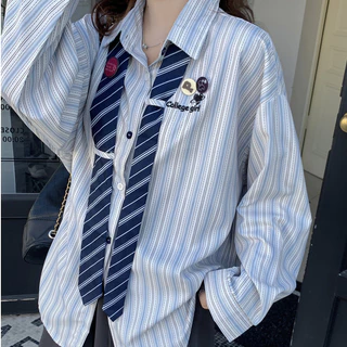 Floerns เสื้อเชิ้ตลายทาง คอวี เรียบๆ น่ารัก เสื้อเชิ้ตแขนยาวผู้หญิงสไตล์เกาหลีทรงหลวมด้านบน