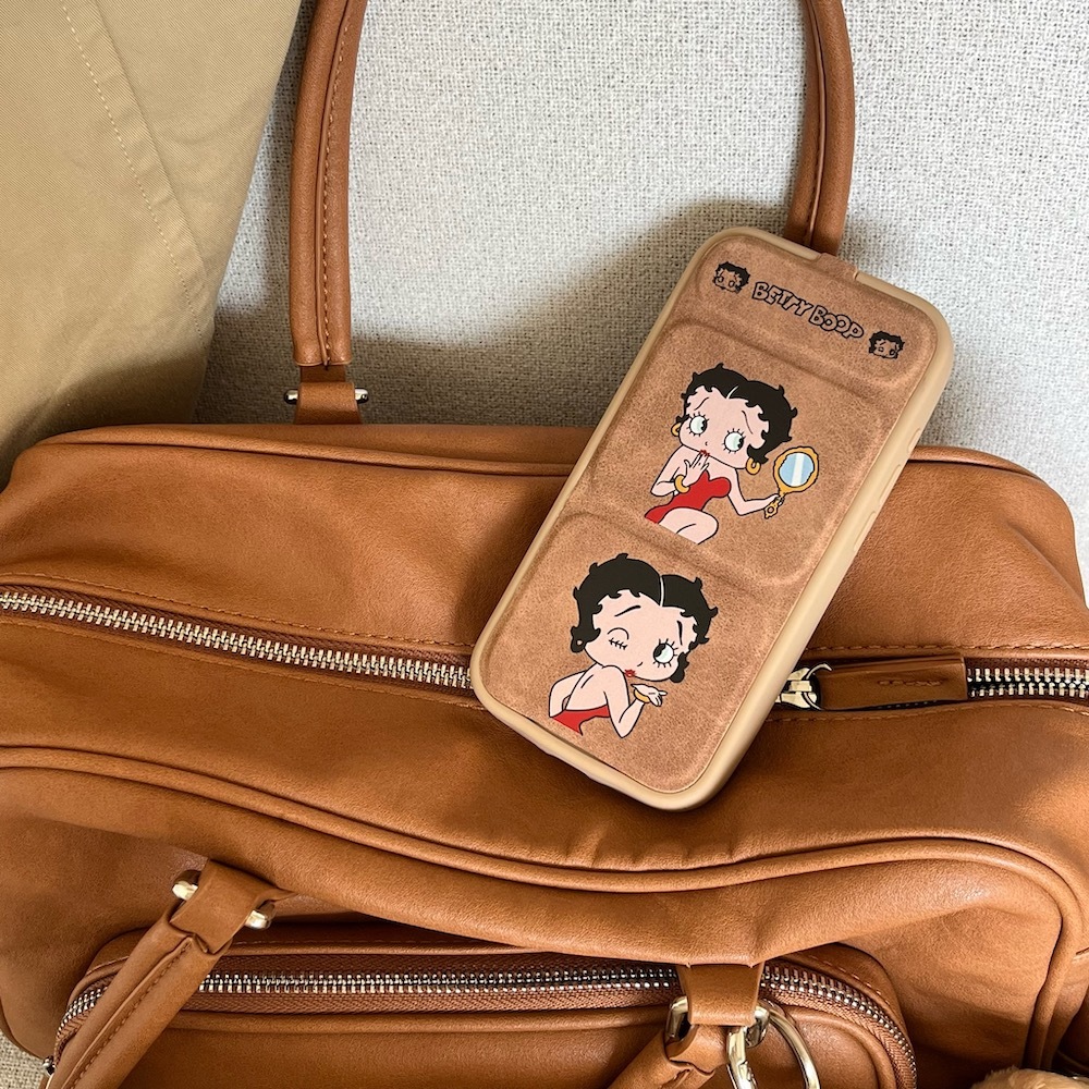 กรณีเข้ากันได้สําหรับ iPhone 16 16Pro 16Promax 15 promax 15Pro 14 13 14promax cute Betty Boop ฝาครอบ IMD พร้อมผู้ถือพลิก