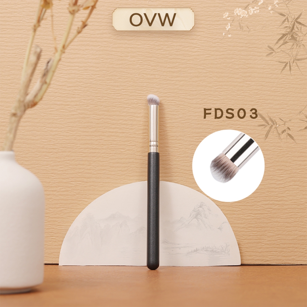 Ovw 370 แปรงคอนซีลเลอร์ FDS03