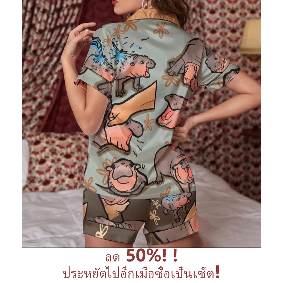 MooDeng เสื้อแขนสั้นพิมพ์เสื้อเส้นใยโพลีเอสเตอร์ชุดนอน ไม่จํากัดเพศ สูงสุด ชุดหมูเด้ง ชุดนอน เสื้อหมูเด้ง ชุดนอนหมูเด้ง