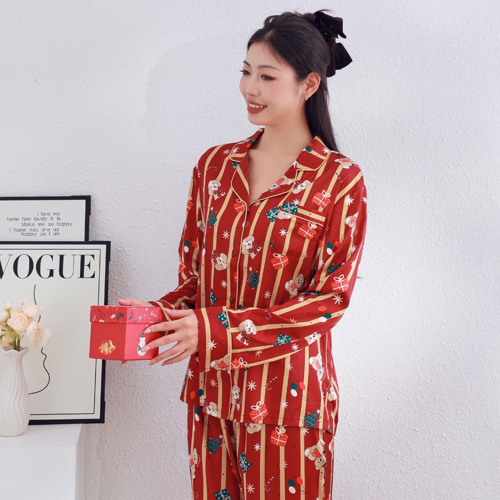 ธีมคริสต์มาสสุภาพสตรีชุดนอนชุดกางเกงขายาว High-End ผ้าไหมน้ําแข็ง Loungewear Breathable Slimmer ดูนุ่ม Silky