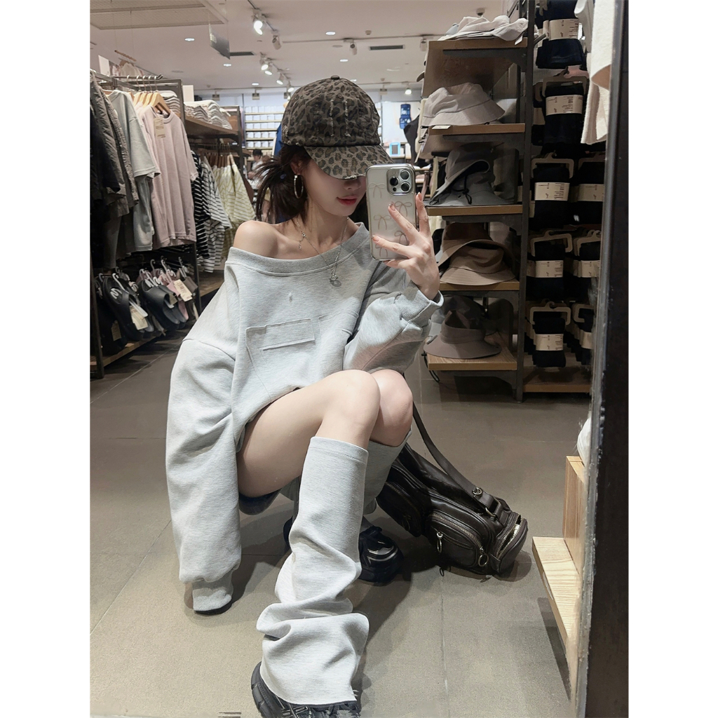【BANKO】ผู้หญิงฤดูใบไม้ร่วงสีเทาชุดลําลองแพทช์จดหมายหลวมเสื้อกันหนาวแขนยาว+กางเกงขาสั้นเอวสูงขากว้าง (ซื้อแยก)