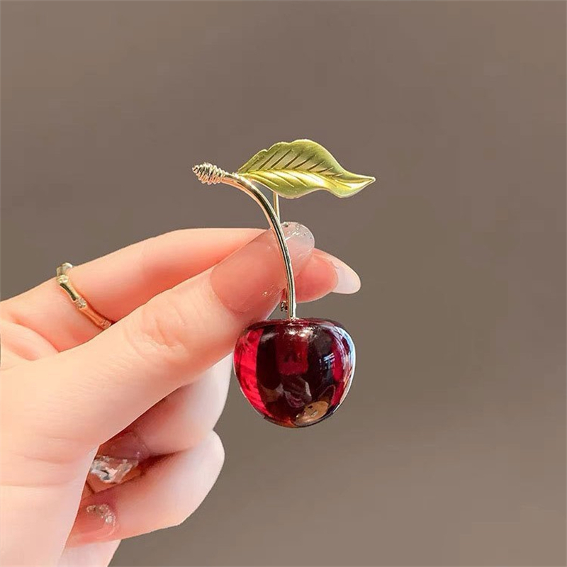ผลไม้หรูหราสีแดงเชอร์รี่เข็มกลัด Pin แฟชั่น Sweet Leaf Pin เครื่องประดับผู้หญิงของขวัญ