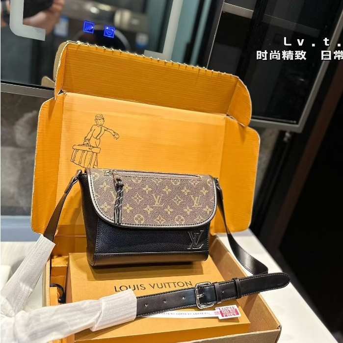 [ของแท้ดั้งเดิมพร้อมกล่องบรรจุภัณฑ์] Lv กระเป๋าสะพายหนังแท้ 100% ขนาดกลางผู้ชายสีดําทองแดง/Tuffle Br