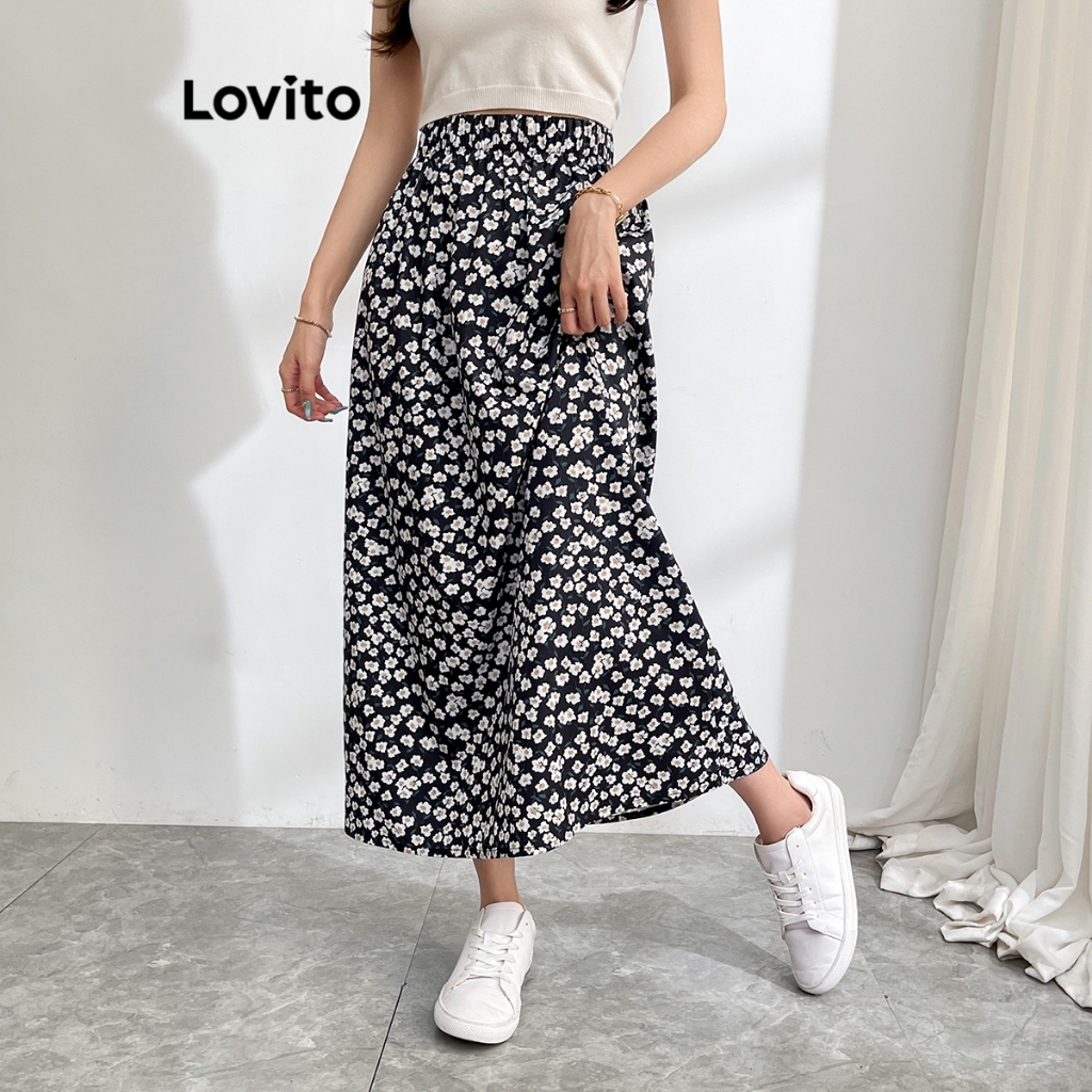 Lovito กระโปรงพลีทลายดอกไม้สไตล์ลำลองสำหรับผู้หญิง L109MD044