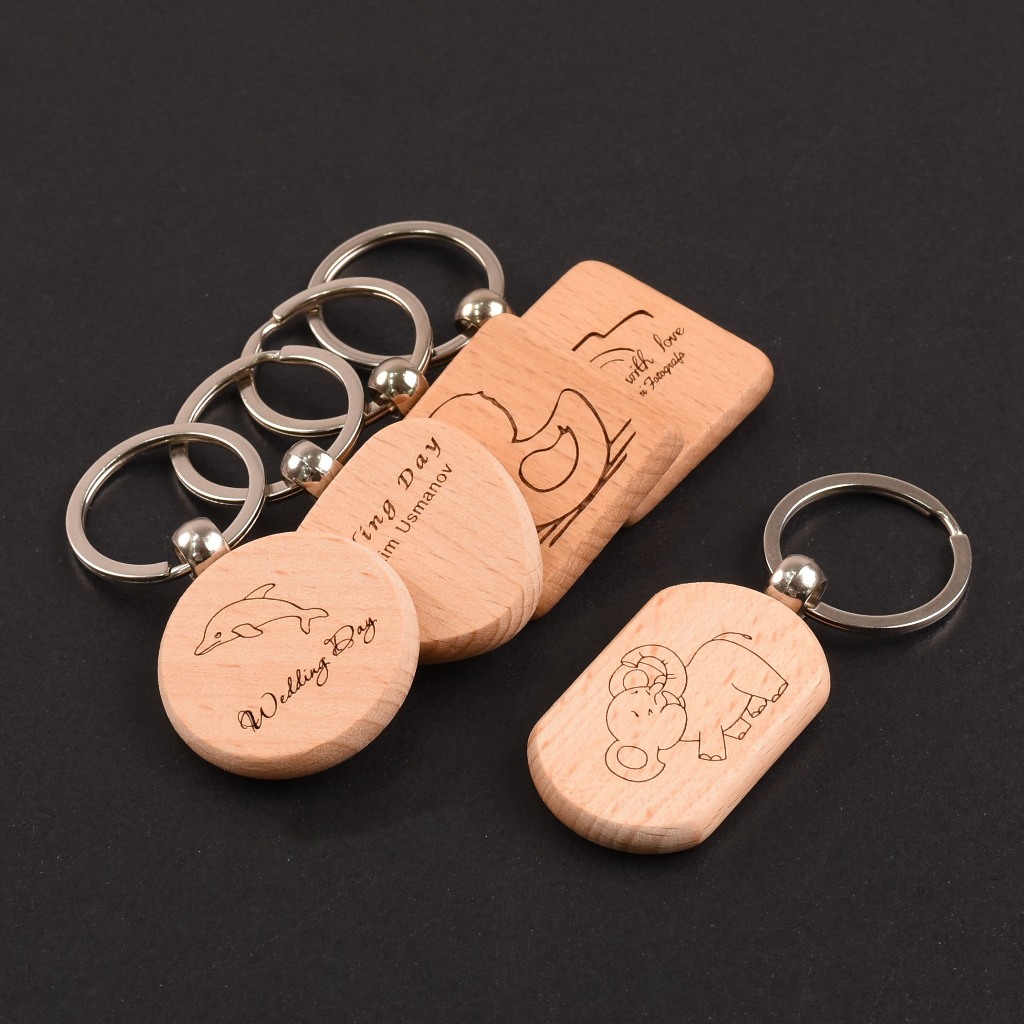 Jaster 1 ชิ้นฟรีโลโก้ที่กําหนดเองไม้ Charm Beech ของที่ระลึกจี้ Key แหวนหัวใจ Widget