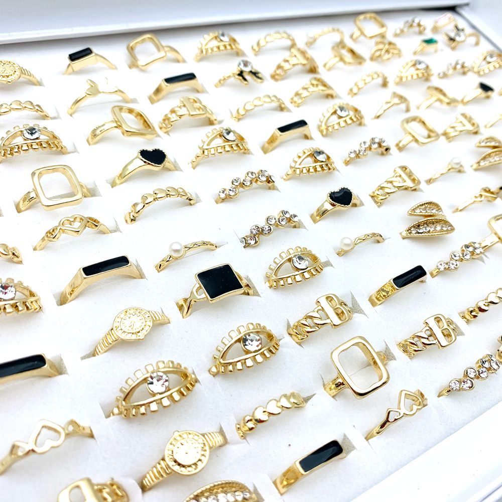 50ชิ้น/ล็อตแหวนทองสําหรับผู้ชายผู้หญิง พลอยเทียม แฟชั่นเครื่องประดับพรรคอุปกรณ์เสริม
