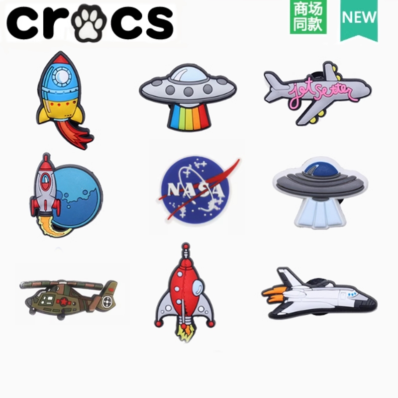 Crocs Hole รองเท้าอุปกรณ์เสริมรองเท้าดอกไม้ของแท้ Carlo Chibi Star อุปกรณ์ตกแต่งการ์ตูนเครื่องบิน Ro