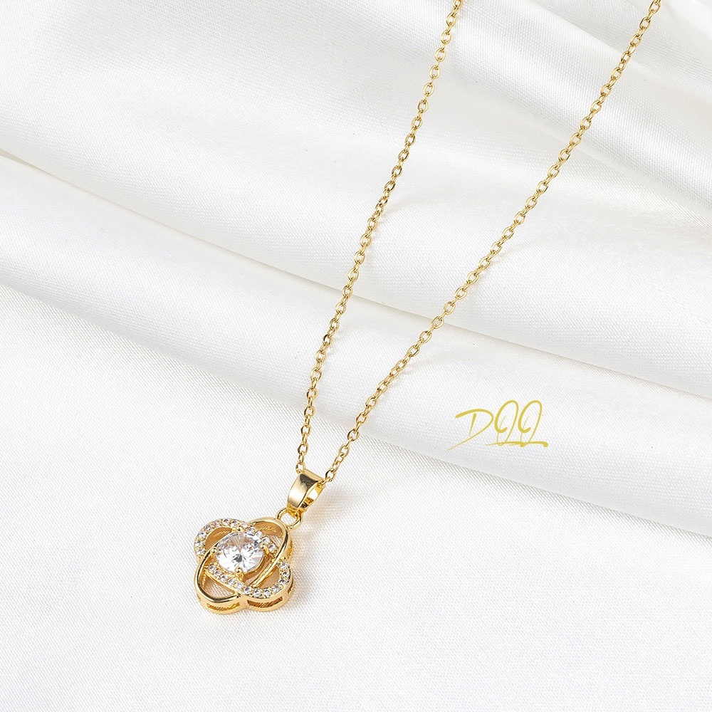 DQQ Agile Lucky ดอกไม้สร้อยคอจี้อุปกรณ์เสริมเครื่องประดับสําหรับผู้หญิง 18K Gold Plated สร้อยคอ