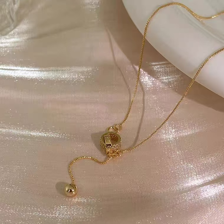 T ไทเทเนียมเหล็กไม่ซีดจาง Micro-Diamond Double-Ring พู่สร้อยคอผู้หญิง Simple All-Match แฟชั่นสไตล์ Mori สไตล์ Clavicle