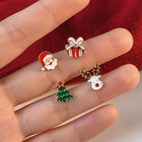 2 คู่/เซ็ต Merry Christmas ต่างหู Xmas Tree Elk Santa Claus ของขวัญกล่องไม่สมมาตรต่างหูผู้หญิงเครื่องประดับแฟชั่น