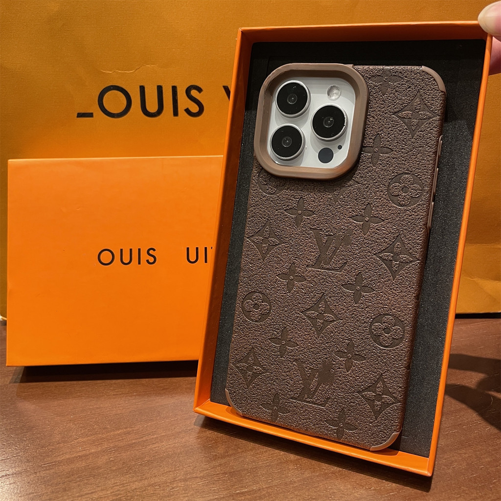 เคสโทรศัพท์มือถือ ซิลิโคนนิ่ม ผิวด้าน กันกระแทก พิมพ์ลาย Louis LV หรูหรา สําหรับ iPhone 15 Pro Max 14 13 12 11 Pro Max 14Plus 15Plus