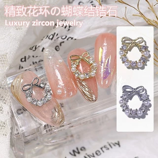 Rou Bao 5 ชิ้นเล็บดอกไม้คริสต์มาส Garland Bow Rhinestone Alloy Gold Silver 3D เล็บตกแต่งศิลปะ