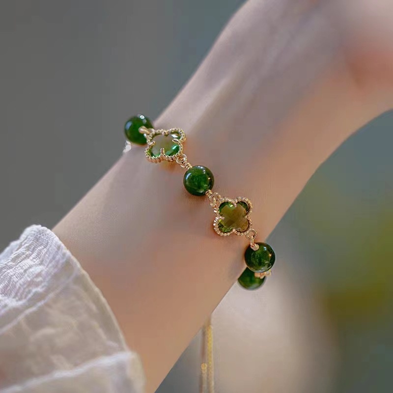 Yx Beaded Four-leaf Clover แฟชั่นสร้อยข้อมือวินเทจผู้หญิงวันหยุดของขวัญอุปกรณ์เสริมจี้