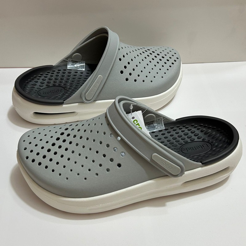 CROCS จระเข้ รองเท้าผู้ชายและรองเท้าผู้หญิง 209964