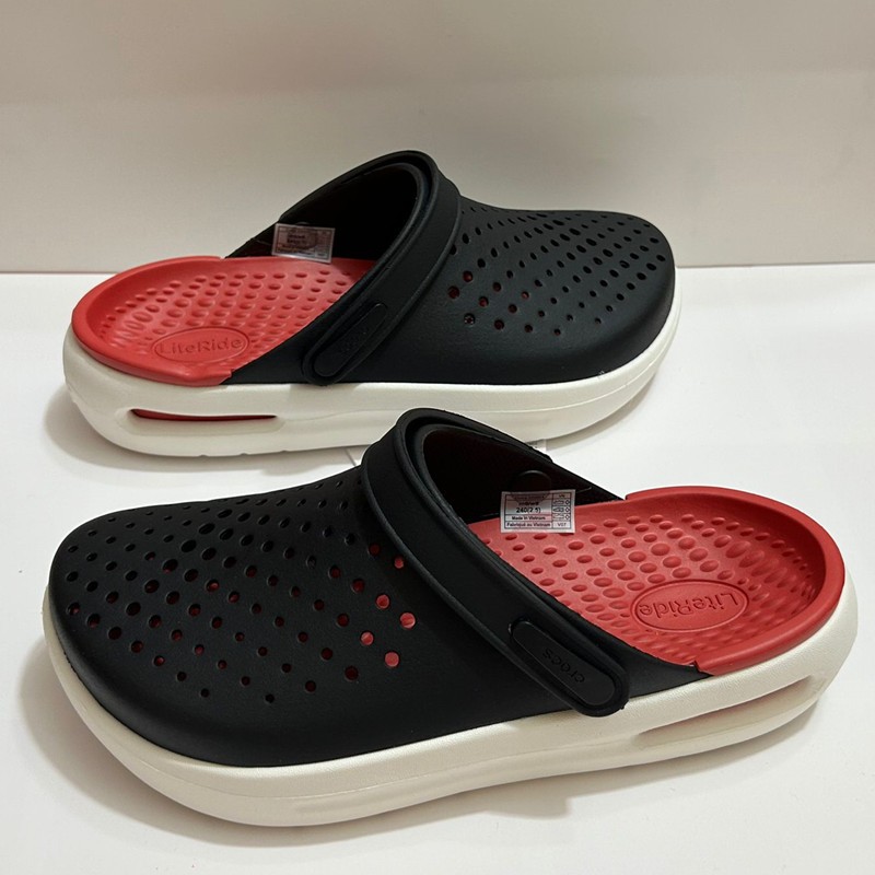 CROCS จระเข้ รองเท้าผู้ชายและรองเท้าผู้หญิง 209964