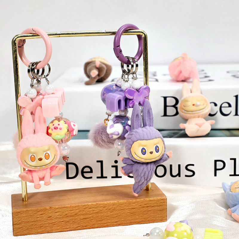 อุปกรณ์ DIY ตกแต่ง Flocking Mini Labubu โยคะ Series ของเล่นนิ้วมือจี้เครื่องประดับมัลติฟังก์ชั่นสร้างสรรค์น่ารักของขวัญ
