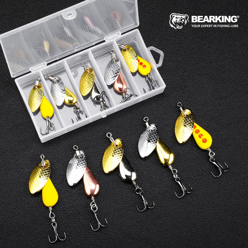 BEARKING เหยื่อปลาเลื่อมแผ่นเหล็กมีจําหน่ายที่ 2.8g/4.7g/6.7g พร้อมทั้งตะขอเดี่ยวและตัวเลือกตะขอสามตะขอ