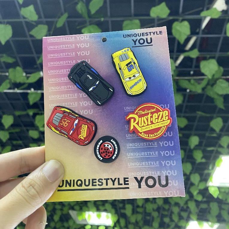 ชุด Jibbitz Crocs ใหม่ อุปกรณ์เสริมรองเท้ารูดอกไม้รองเท้า ดอกไม้รองเท้า/Lightning McQueen Series