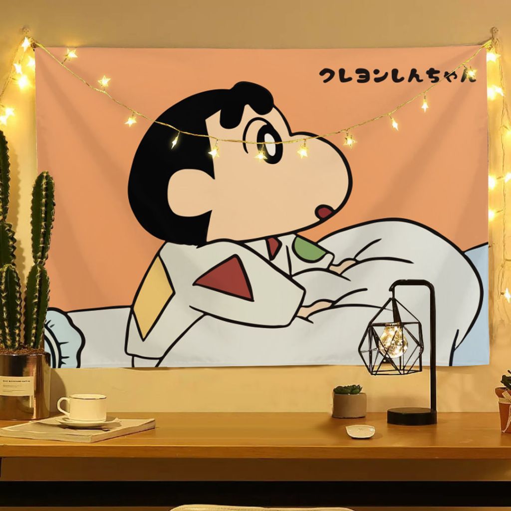 พรมน่ารัก Crayon Shin-Chan ผ้าพื้นหลังการ์ตูนอะนิเมะ Influencer หอพักข้างเตียงตกแต่งผ้า Transformation ผ้า Partition C