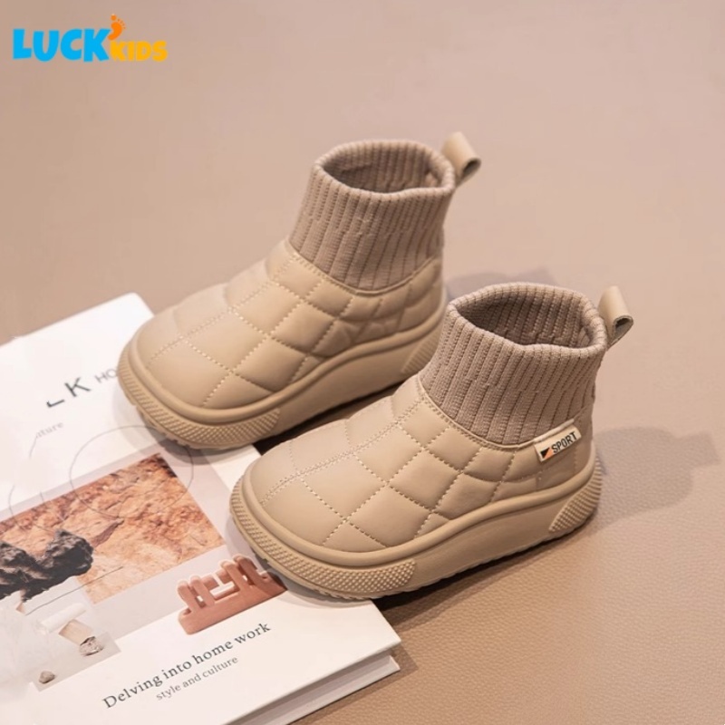 LUCK Kids รองเท้าบูทหุ้มข้อเด็ก หรูหรา กันน้ําและกันลื่น ฤดูใบไม้ร่วงและฤดูหนาว เหมาะสําหรับเด็กชายและเด็กหญิง