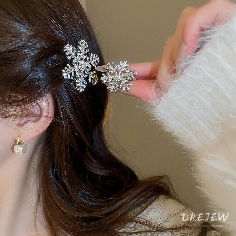 เดรช กิ๊บติดผมเกล็ดหิมะประดับเพชรเรียบง่ายพร้อมคลิปหนีบผมหน้าม้าด้านข้างหรูหราเบ