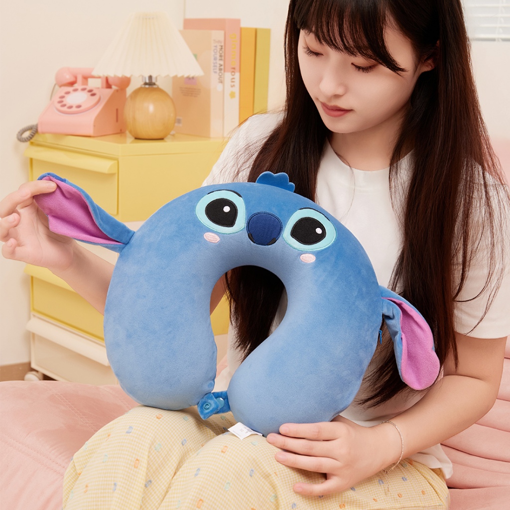 Miniso Lilo & Stitch หมอนตุ๊กตาคอรูปตัว U นุ่มสบายสําหรับเดินทาง (Stitch)