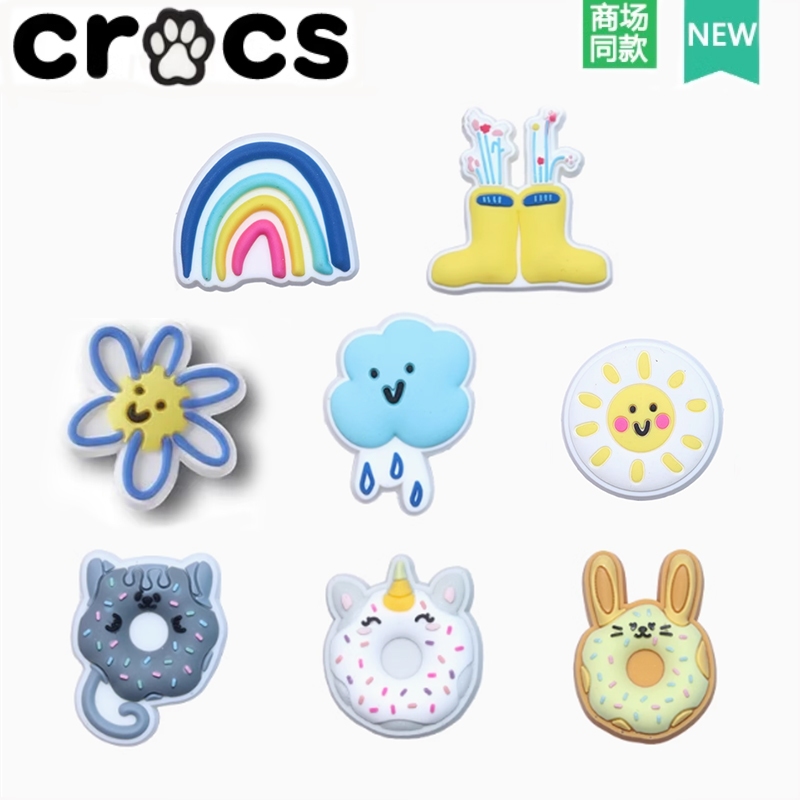 Crocs รองเท้าดอกไม้รองเท้าอุปกรณ์เสริม Carlo Chi อุปกรณ์ตกแต่งรองเท้าการ์ตูนหัวเข็มขัด Zhibixing Weather Cloud Graffiti