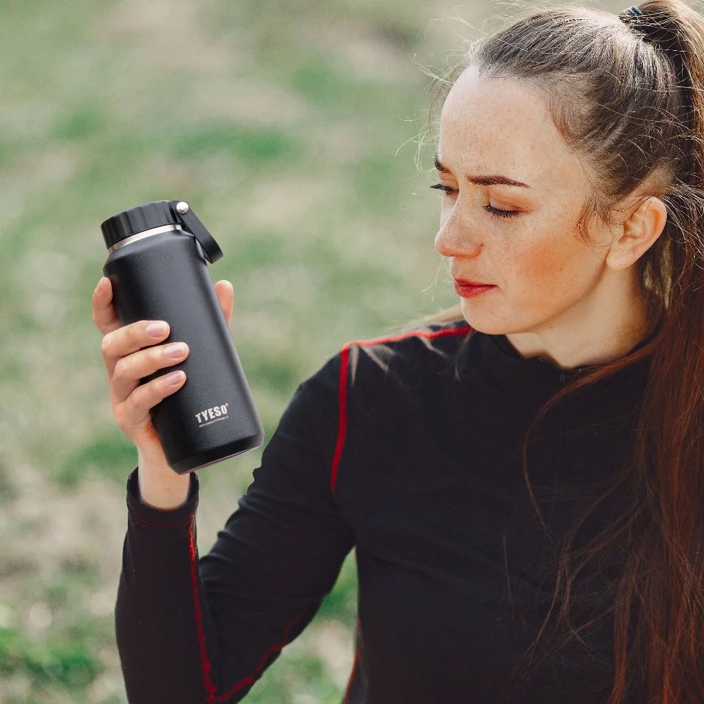 TYESO กระบอกน้ำเก็บอุณหภูมิ สแตนเลส Thermos Flask ขวดน้ำสแตนเลส เก็บร้อนเก็บเย็น พร้อมหูหิ้ว 500ml / 710ml TS-8755C 8756C thumbnail 5