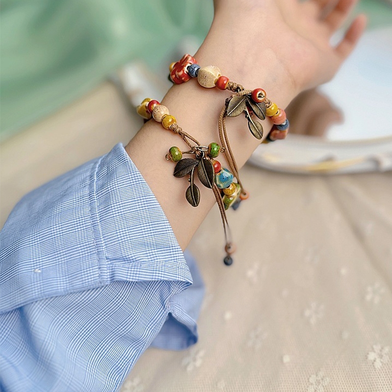 ใหม่จีนที่มีสีสันเซรามิกดาวสร้อยข้อมือย้อนยุคโลหะใบจี้ผู้หญิงเครื่องประดับมือสําหรับผู้หญิงสร้อยข้อมือ - รูปที่ 3