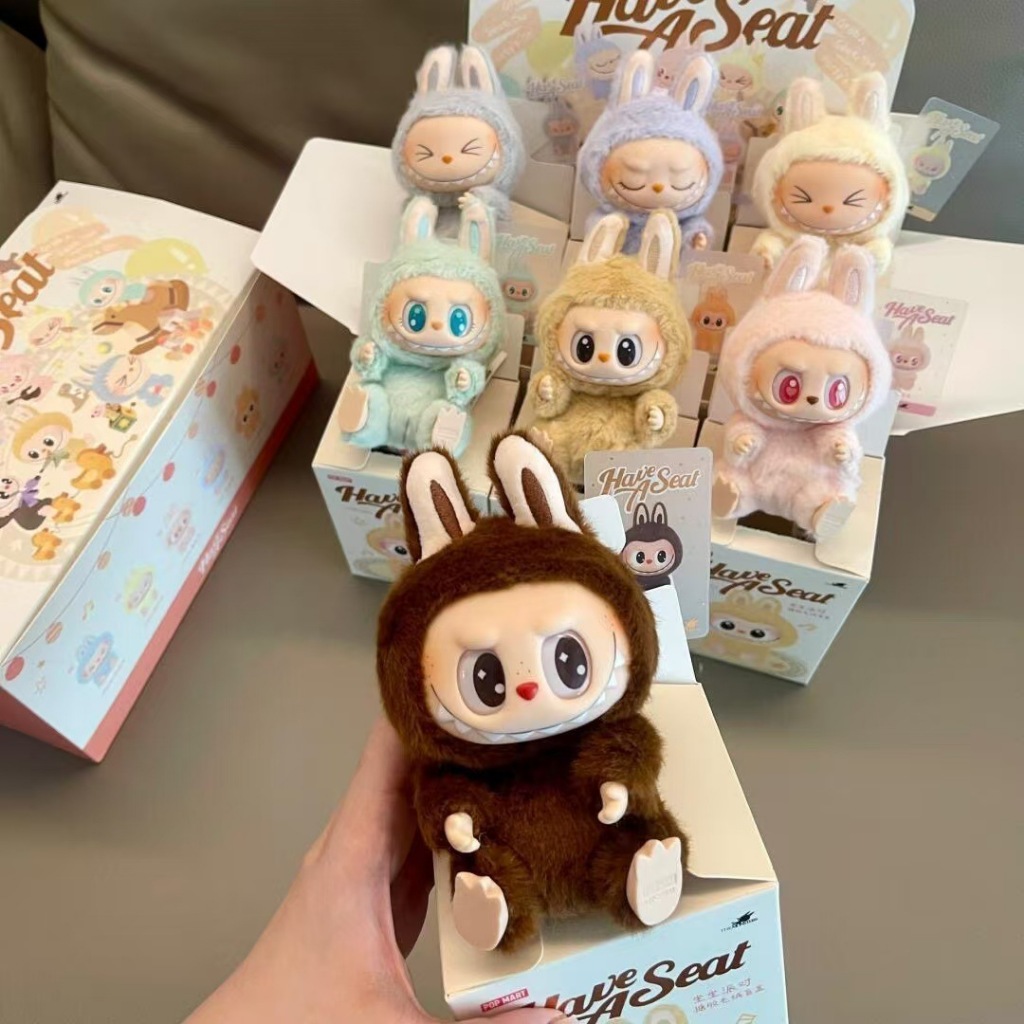 Labubu ท่านั่ง Second Generation Vinyl Series Mystery Box