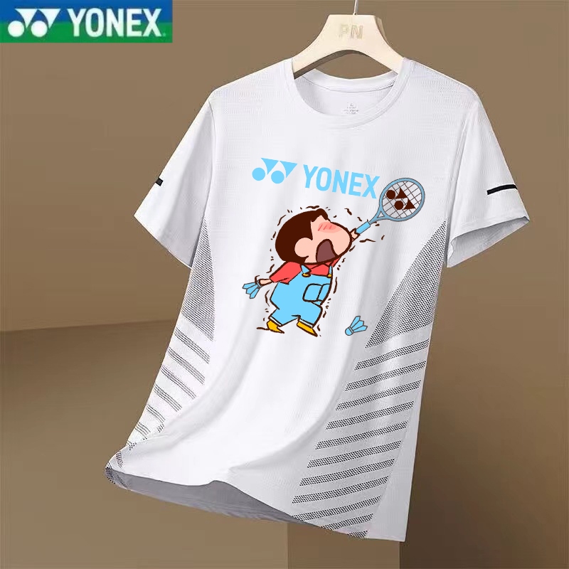 โยเน็กซ์ อินเทรนด์ใหม่เสื้อแบดมินตันสําหรับผู้ชายและผู้หญิงหลวมและระบายอากาศสําหรับวัยรุ่นกลางแจ้งวิ่งและขี่จักรยานกีฬาลําลองด้านบนพิมพ์สนุก