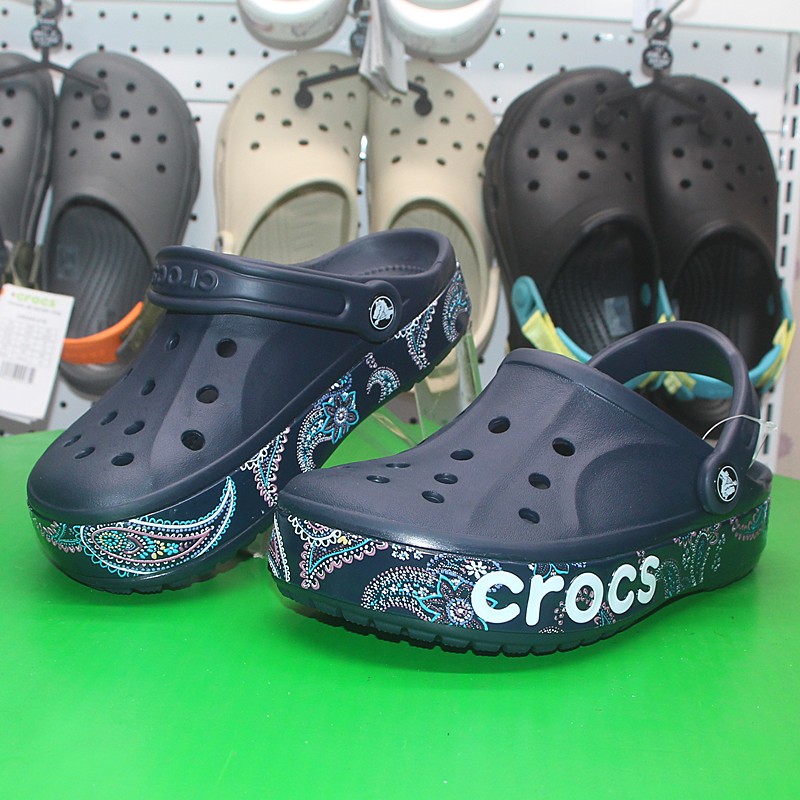 ต้นฉบับ 100% crocs รองเท้าแตะผู้ชายรองเท้าผู้หญิงขนาดใหญ่ 206233