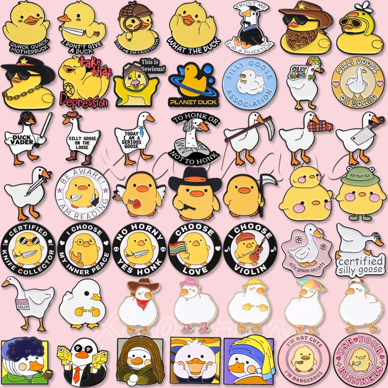 เป็ดน้อยสีเหลืองน่ารักเคลือบ เข็มหมุด สัตว์ตลกเป็ดห่านเข็มกลัดปกตราการ์ตูนกระเป๋าเป้สะพายหลังอุปกรณ์เสริมของขวัญสําหรับเพื่อน