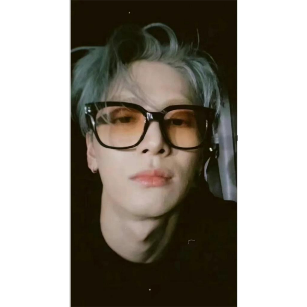 Una.c N 01(OR) แว่นกันแดด Square Black Acetate Frame เลนส์ไล่ระดับสีส้ม [3001]