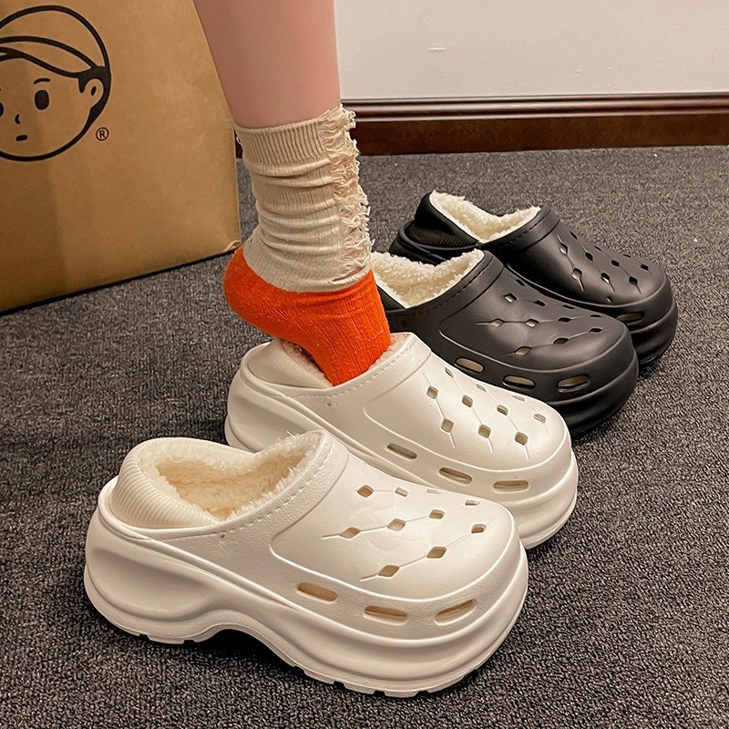 รองเท้ามีรูพื้นหนาสําหรับผู้หญิงรองเท้าแตะใส่ในบ้าน Mueller กันน้ํา