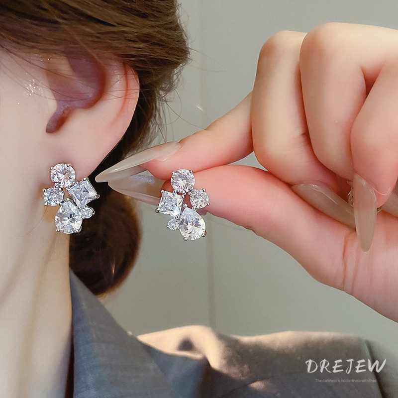 Drejew เข็มเงิน Super Flash Zircon ต่างหูสตั๊ดเรขาคณิตผู้หญิง Niche อเนกประสงค์ Commuting ต่างหู