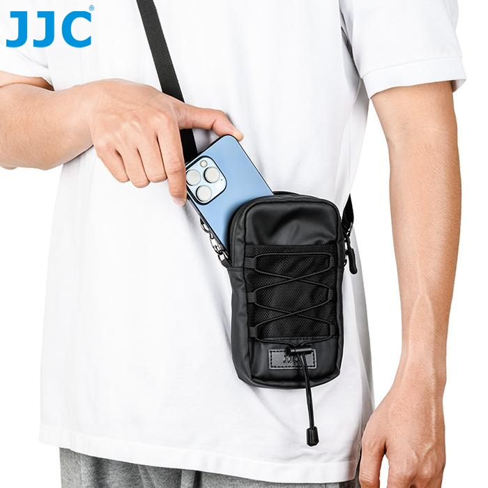 JJC กระเป๋าอเนกประสงค์เคสกันน้ำกลางแจ้งกระเป๋าหลายช่องพร้อมสายสะพายสำหรับสมาร์ทโฟน/กล้องแอคชั่นแคมเมรา DJI Insta360/ Airtag /การ์ดหน่วยความจำ SD/ บัตรธนาคารอุปกรณ์เสริมกลางแจ้ง