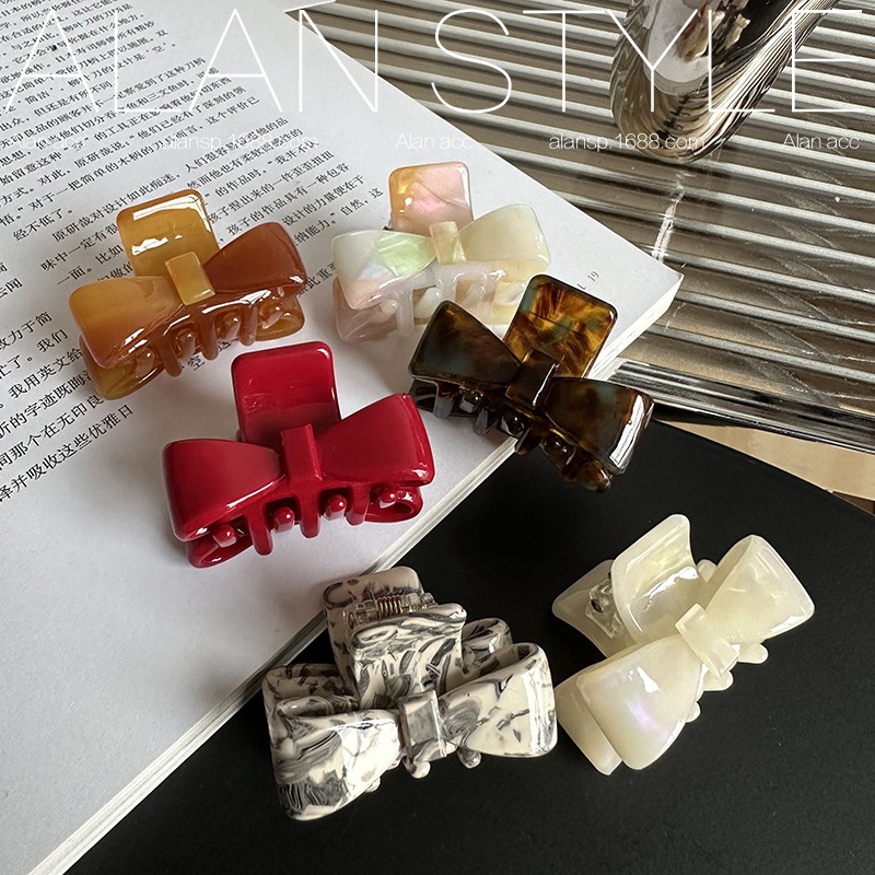 โบว์ขนาดเล็ก Acetate น่ารักกรงเล็บผมอารมณ์อเนกประสงค์ปูผมคลิป Beatiful Clamps สําหรับผู้หญิงแฟชั่นอุปกรณ์เสริม ราคา ถูกที่สุด ดีลบีเคเค