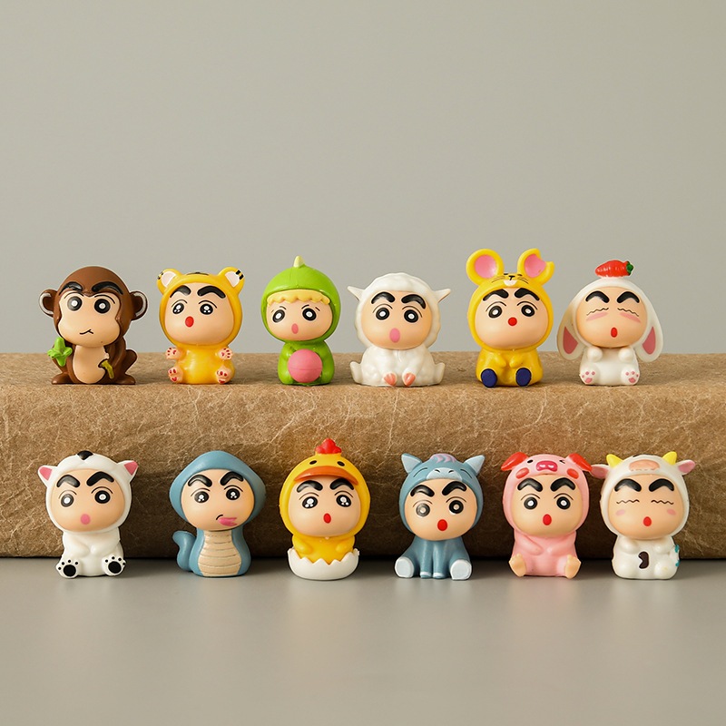 12 ชิ้น/เซ็ต Yoshito Usui อะนิเมะ Crayon Shin-chan คอสเพลย์สัตว์ลิงไดโนเสาร์งูกระต่ายแกะรุ่น Q PVC ตัวเลขการกระทําตุ๊กตาของเล่น