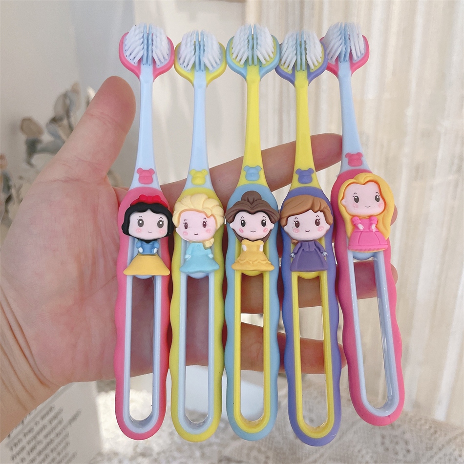 แปรงสีฟันสําหรับเด็กแบบสามหัวแบบนุ่มขั้นสูงสําหรับเด็กอายุ เจ้าหญิง-3-12-ปีการออกแบบแสนสนุกพลังทําความสะอาดซุปเปอร์อ่อนโยนบนเหงือกส่งเสริมการแปรงฟันเพื่อสุขภาพ