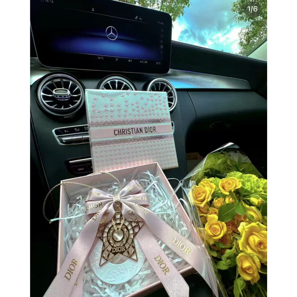 สินค้าเฉพาะจุด! Intersection Fashion Limited Edition Car - กล่องของขวัญจี้อโรมาการ์ด