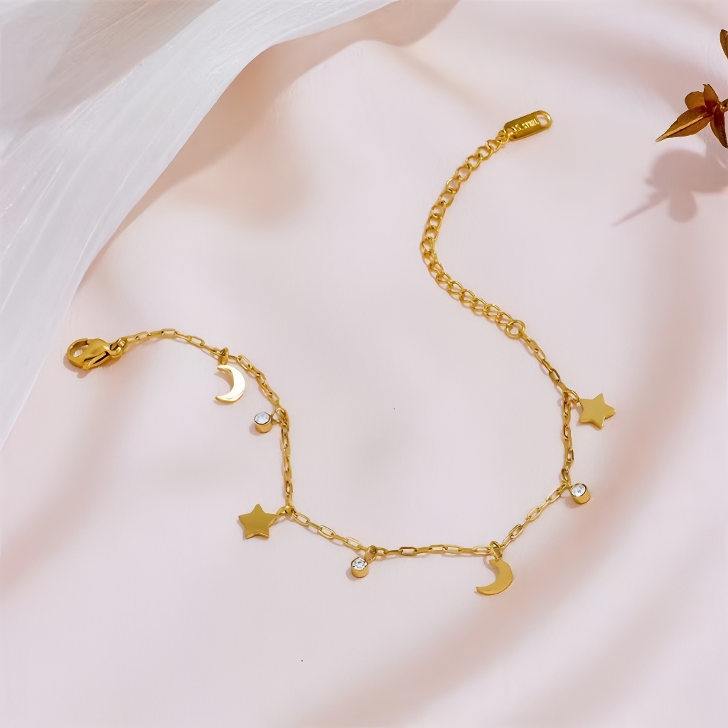 สร้อยข้อมือ Star Moon Electroplating K Gold Titanium Steel Non-Fading Bracelet Unique Niche Design All-Match แฟชั่นเครื่องประดับ